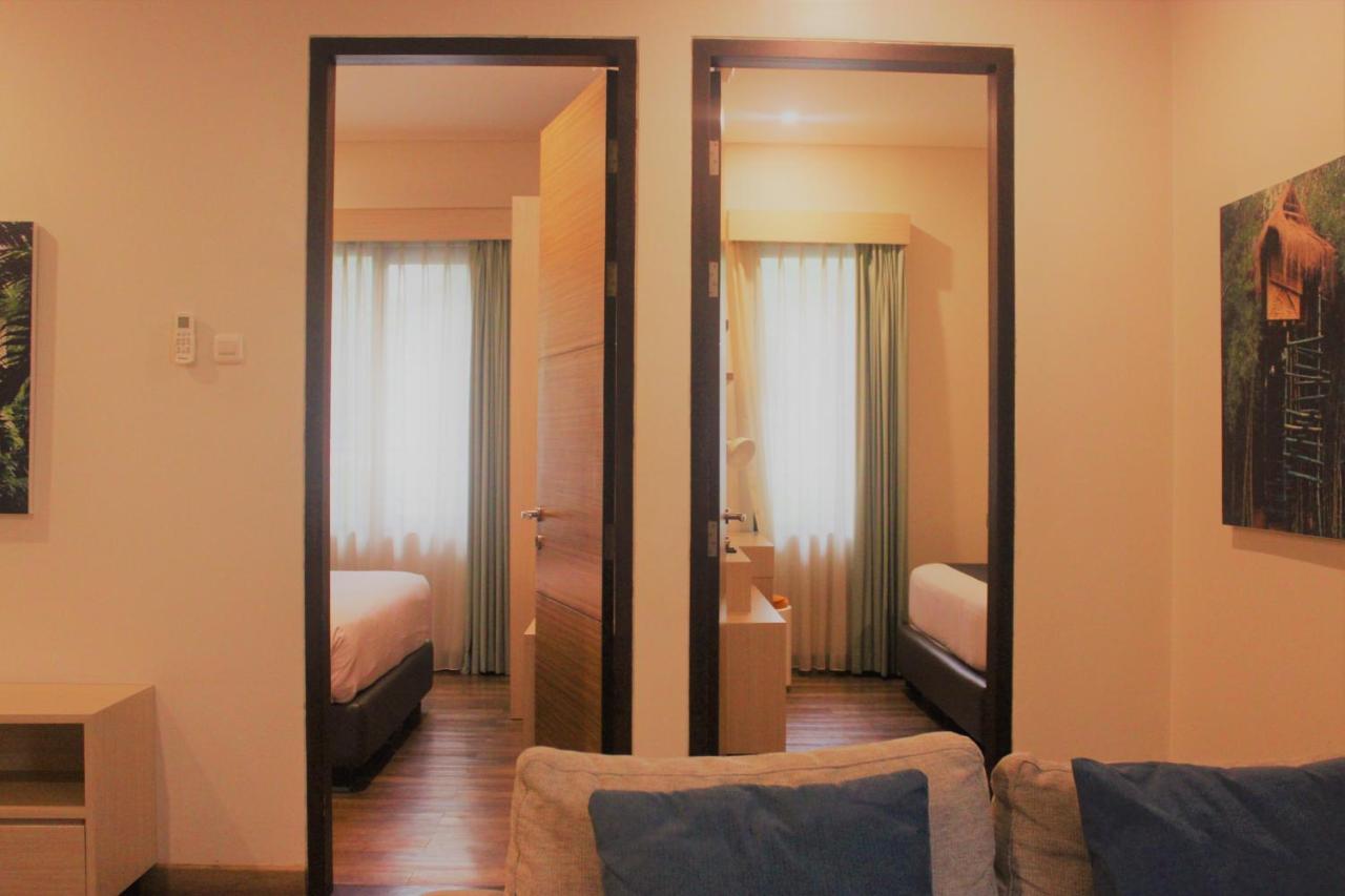 Treehouse Suites - Boutique Serviced Apartment Джакарта Экстерьер фото