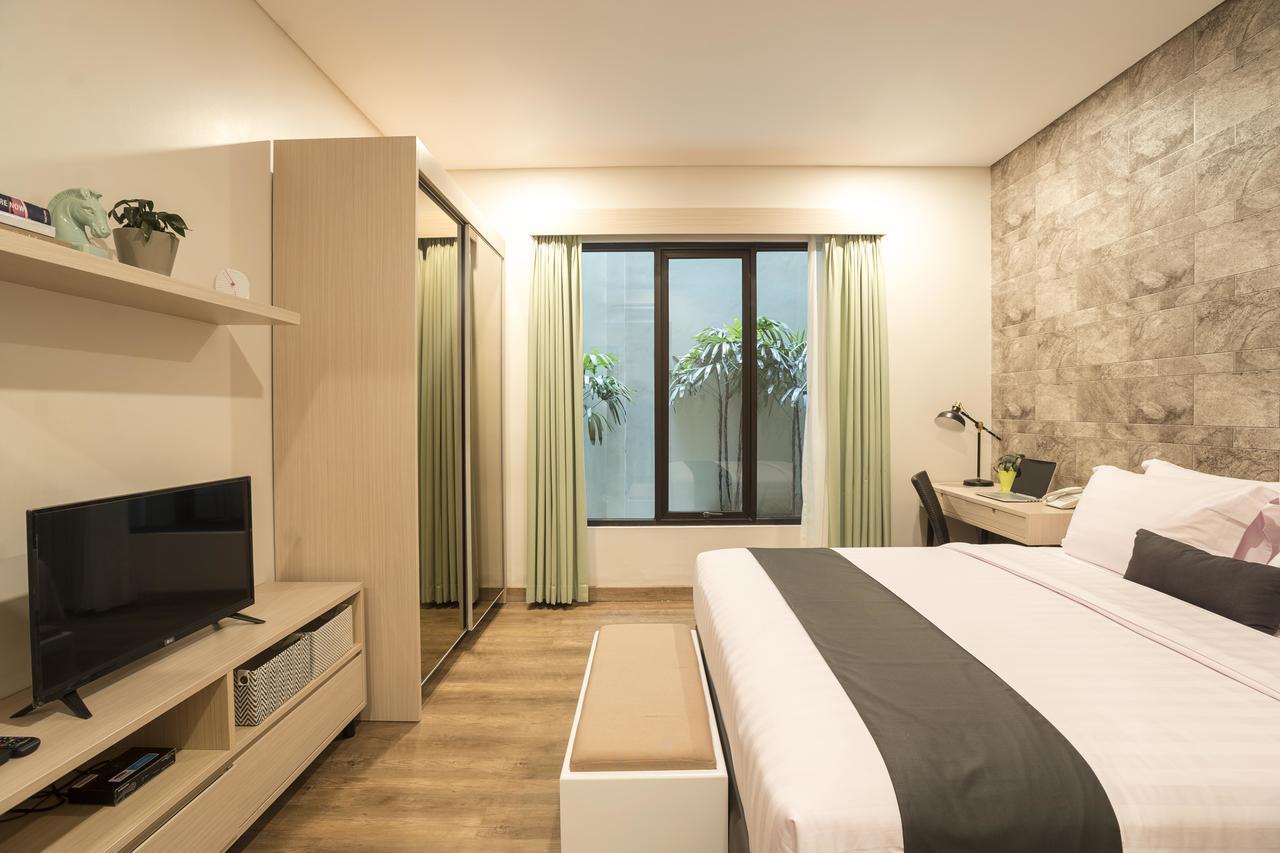 Treehouse Suites - Boutique Serviced Apartment Джакарта Экстерьер фото